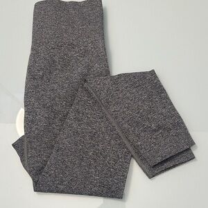 NWOT Cropped Athletic Tights